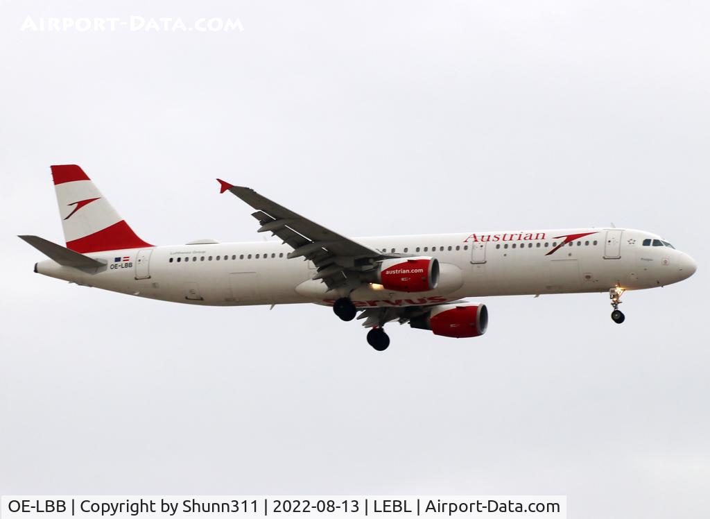 OE-LBB, 1995 Airbus A321-111 C/N 570, Landing rwy 06L