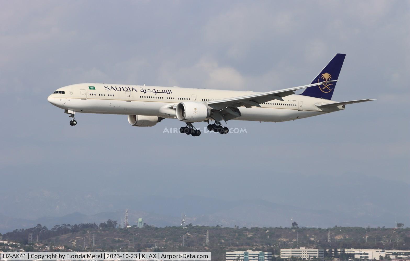 HZ-AK41, 2017 Boeing 777-368/ER C/N 62761, SVA 773 zx JED-LAX