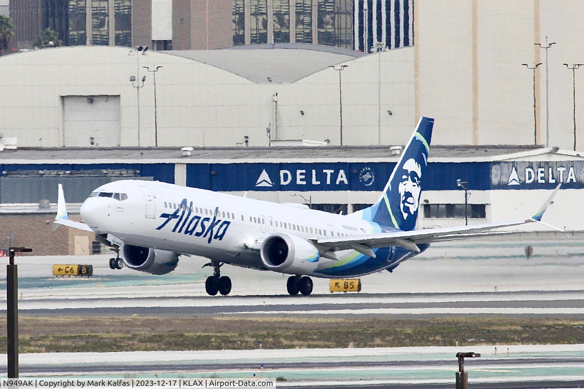 N949AK, 2022 Boeing 737-9 MAX C/N 43356, B39M Alaska Airlines Boeing 737 MAX 9 N949AK ASA1348 KLAX-MMPR