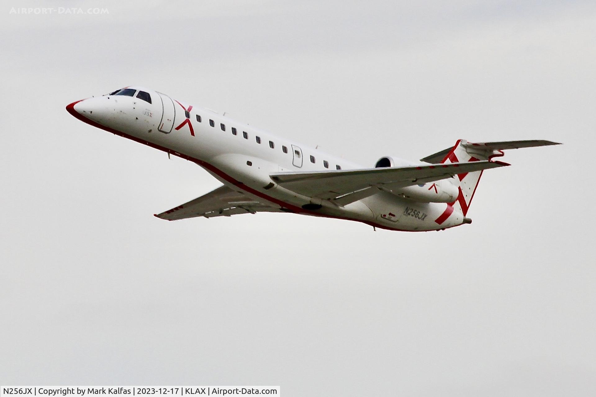 N256JX, 2000 Embraer ERJ-135LR (EMB-135LR) C/N 145211, E135 JSX Embraer ERJ-135 N256JX JSX321 KLAX-KLAS
