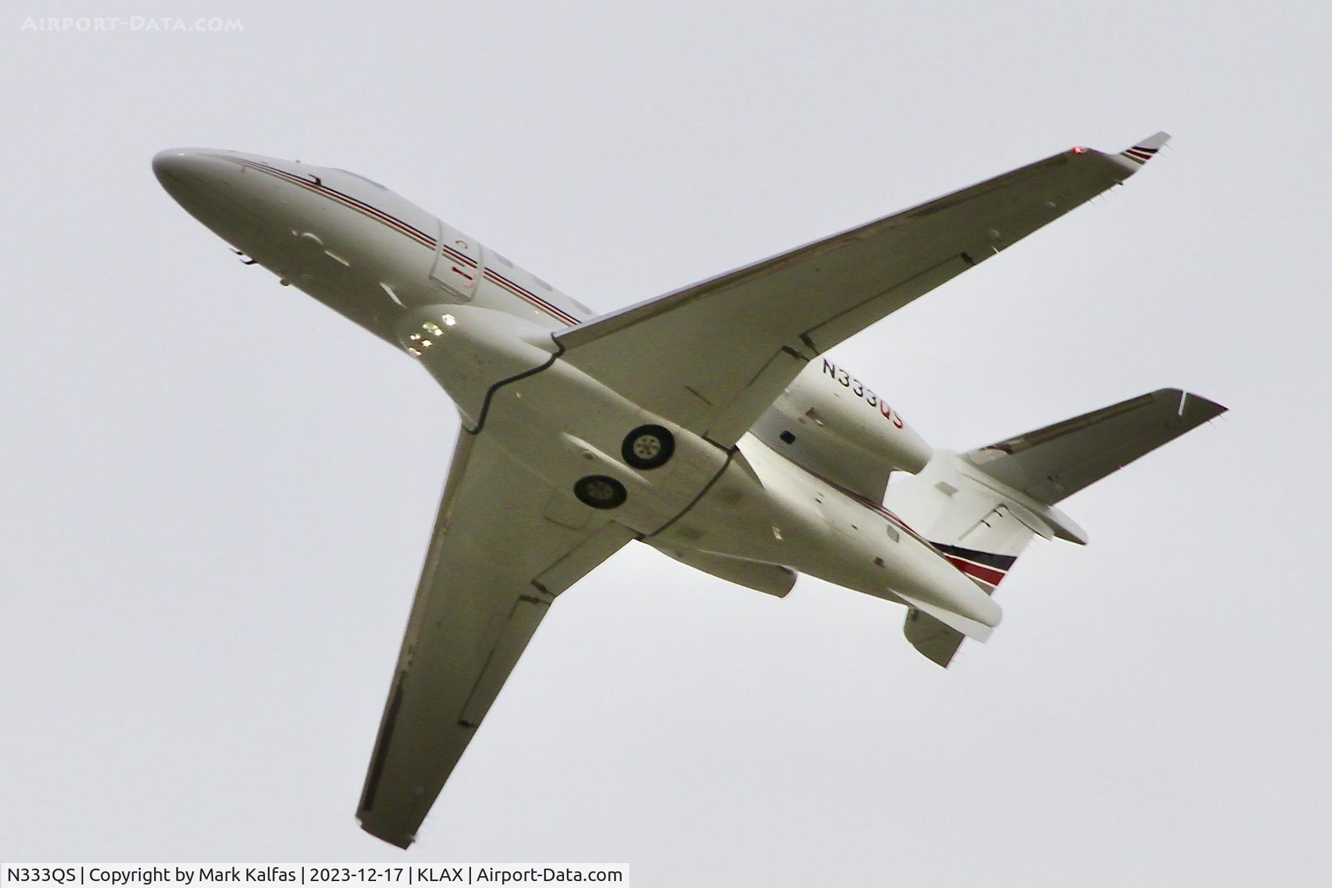 N333QS, 2013 Embraer EMB-505 Phenom 300 C/N 50500186, E55P NetHets Embraer Phenom 300 N333QS EJA333  KLAX-KBUR