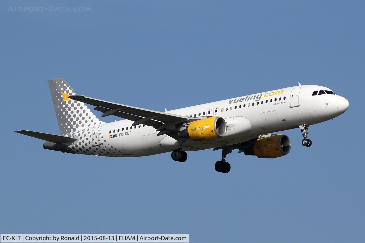 EC-KLT, 2007 Airbus A320-216 C/N 3376, at spl