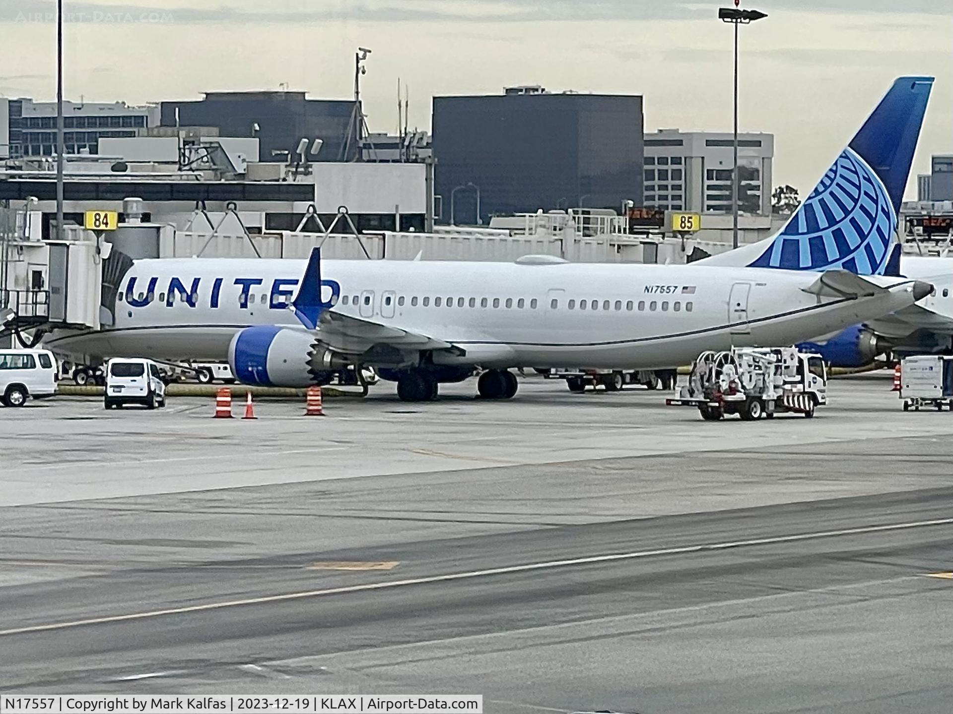 N17557, 2023 Boeing 737-9 MAX C/N 67584, B39M United Airlines Boeing 737 MAX 9  N17557 UA1897 LAX-ORD