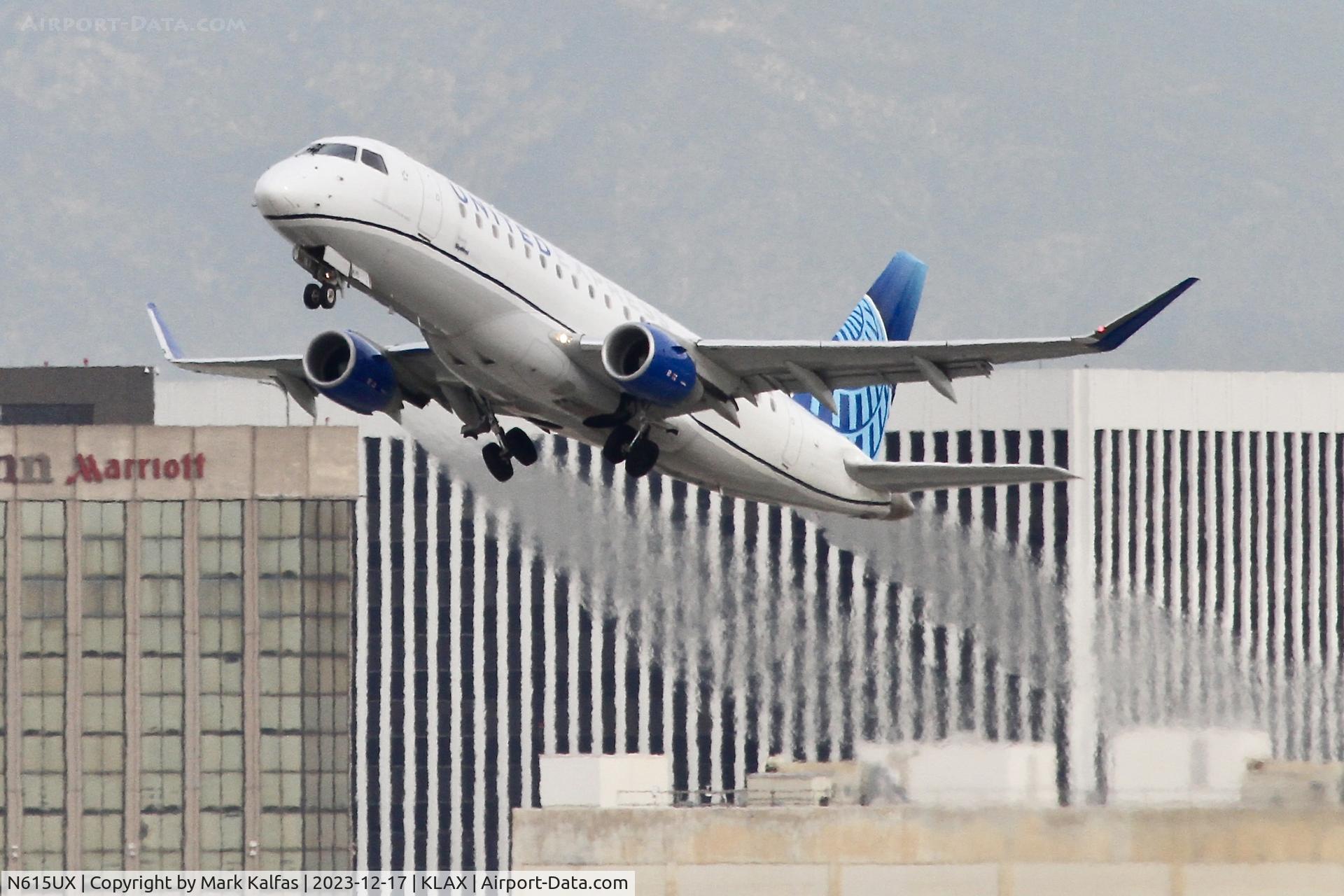 N615UX, 2019 Embraer 175LR (ERJ-170-200LR) C/N 17000816, E75L SkyWest/United Express N615UX EMBRAER 175LW N615UX SKW5802 KLAX-KSUN