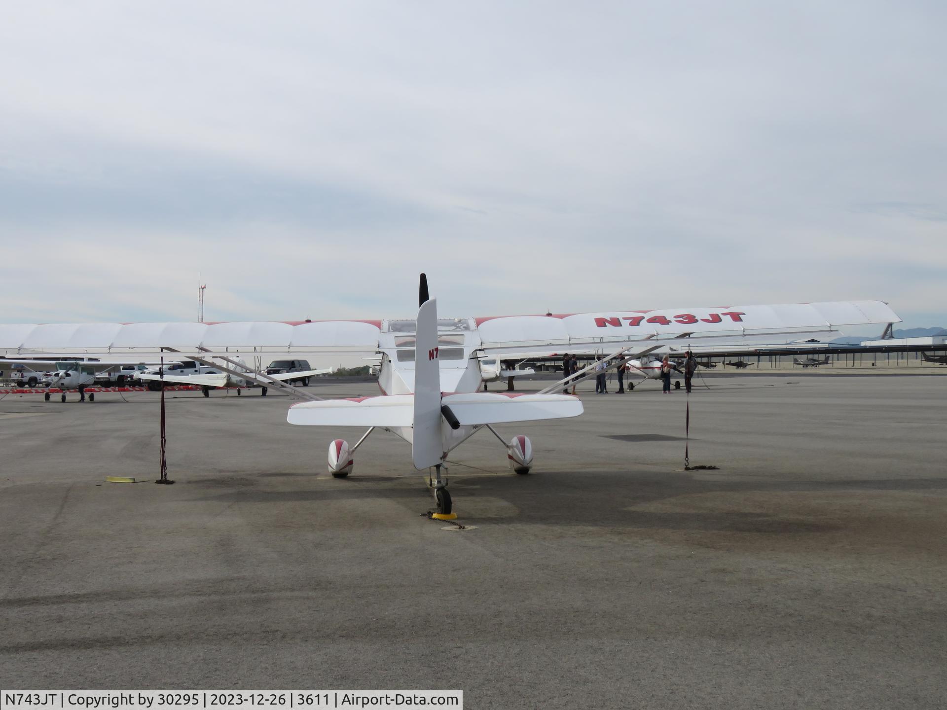 N743JT, 1998 Skystar Kitfox Series 5 C/N S9501-0091, Parked
