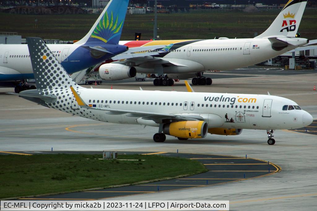 EC-MFL, 2015 Airbus A320-232 C/N 6557, Taxiing