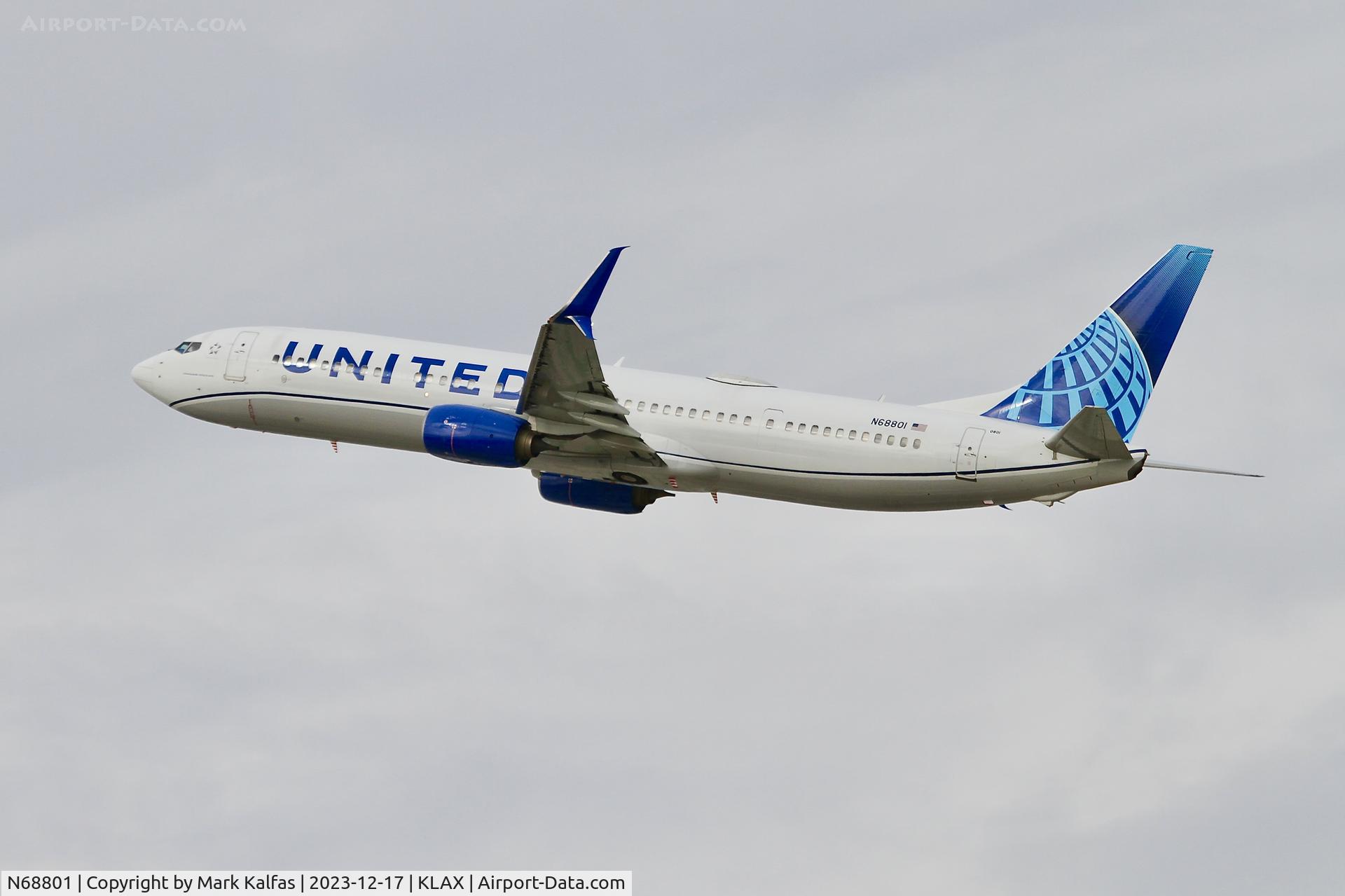 N68801, 2013 Boeing 737-924/ER C/N 42740, B739 United Airlines Boeing 737-900 N68801 UAL1278 LAX-CUN
