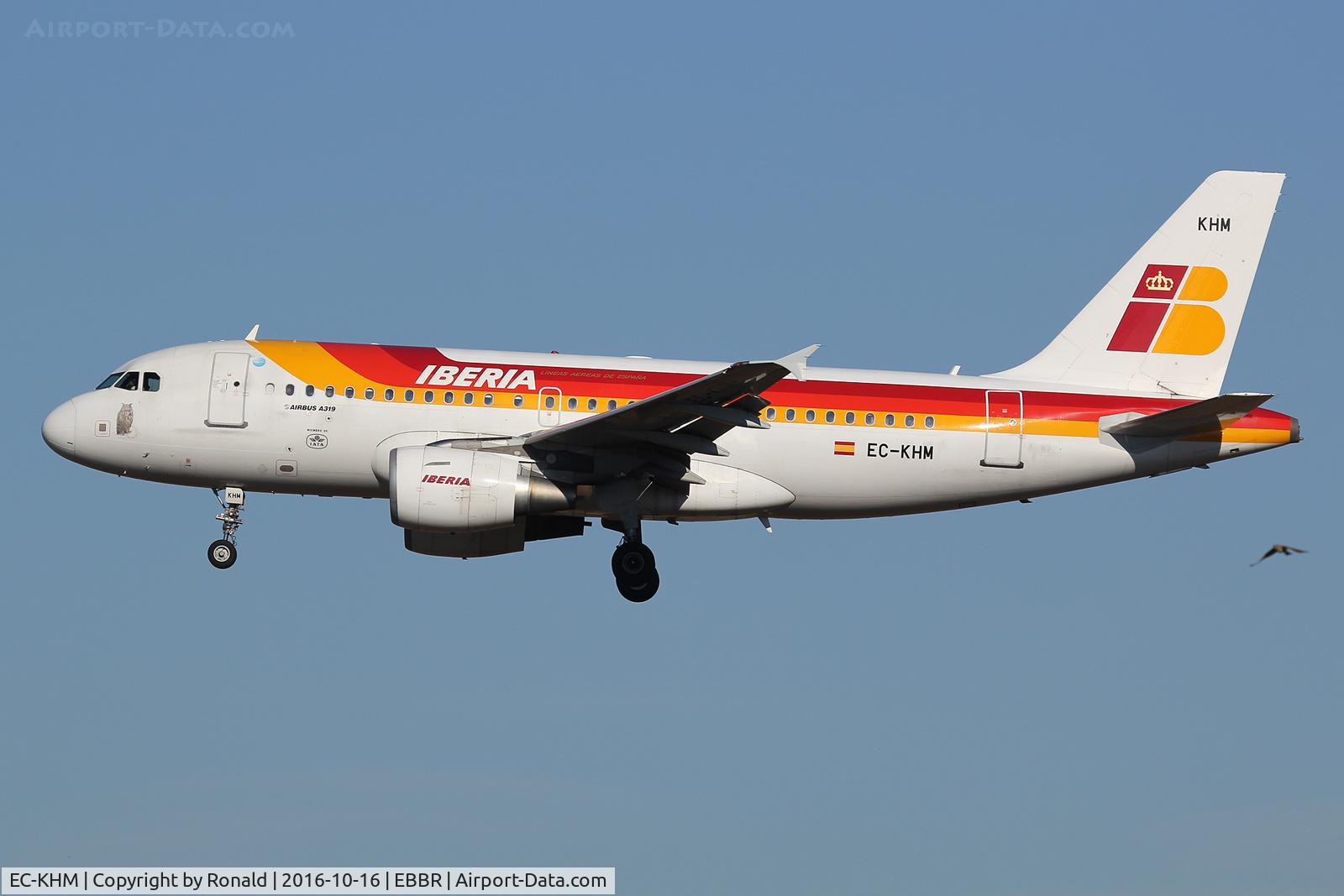 EC-KHM, 2007 Airbus A319-111 C/N 3209, at bru