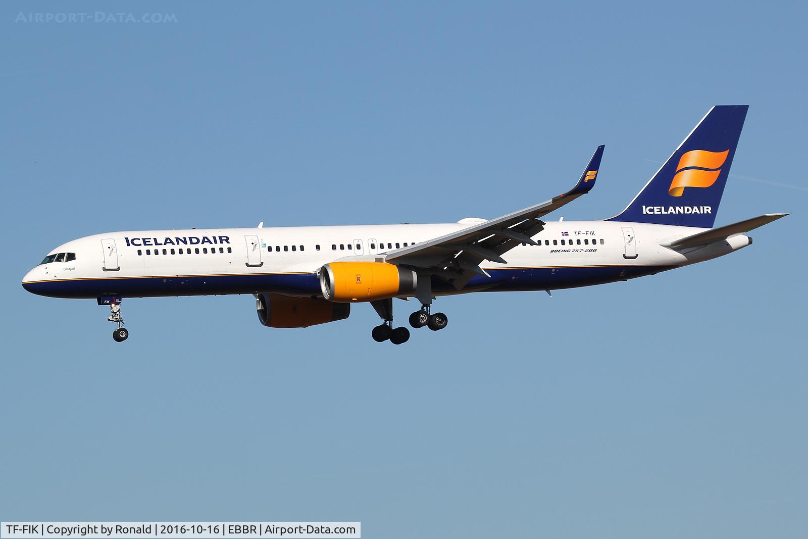 TF-FIK, 1990 Boeing 757-236 C/N 24771, at bru