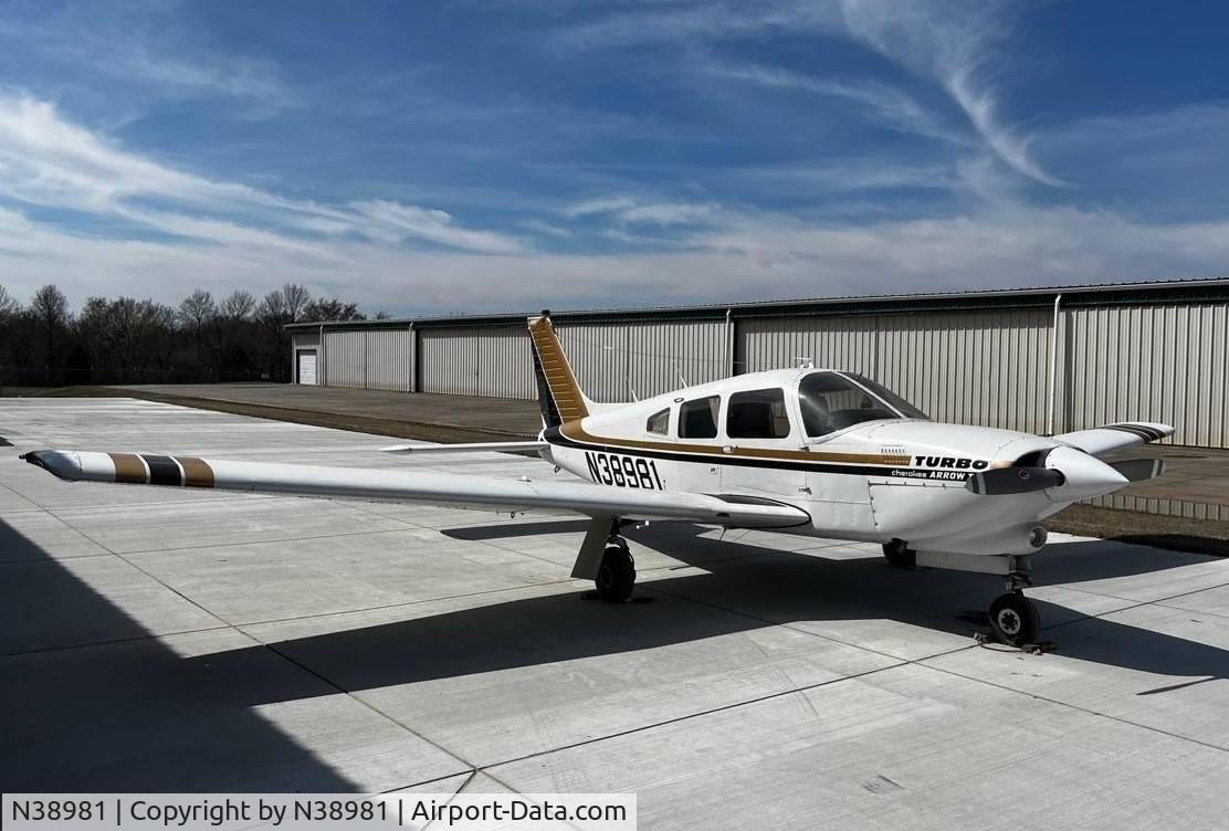N38981, 1977 Piper PA-28R-201T Cherokee Arrow III C/N 28R-7703290, 1977 Piper PA-28R-201T