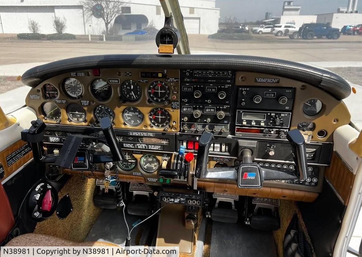 N38981, 1977 Piper PA-28R-201T Cherokee Arrow III C/N 28R-7703290, 1977 Piper PA-28R-201T