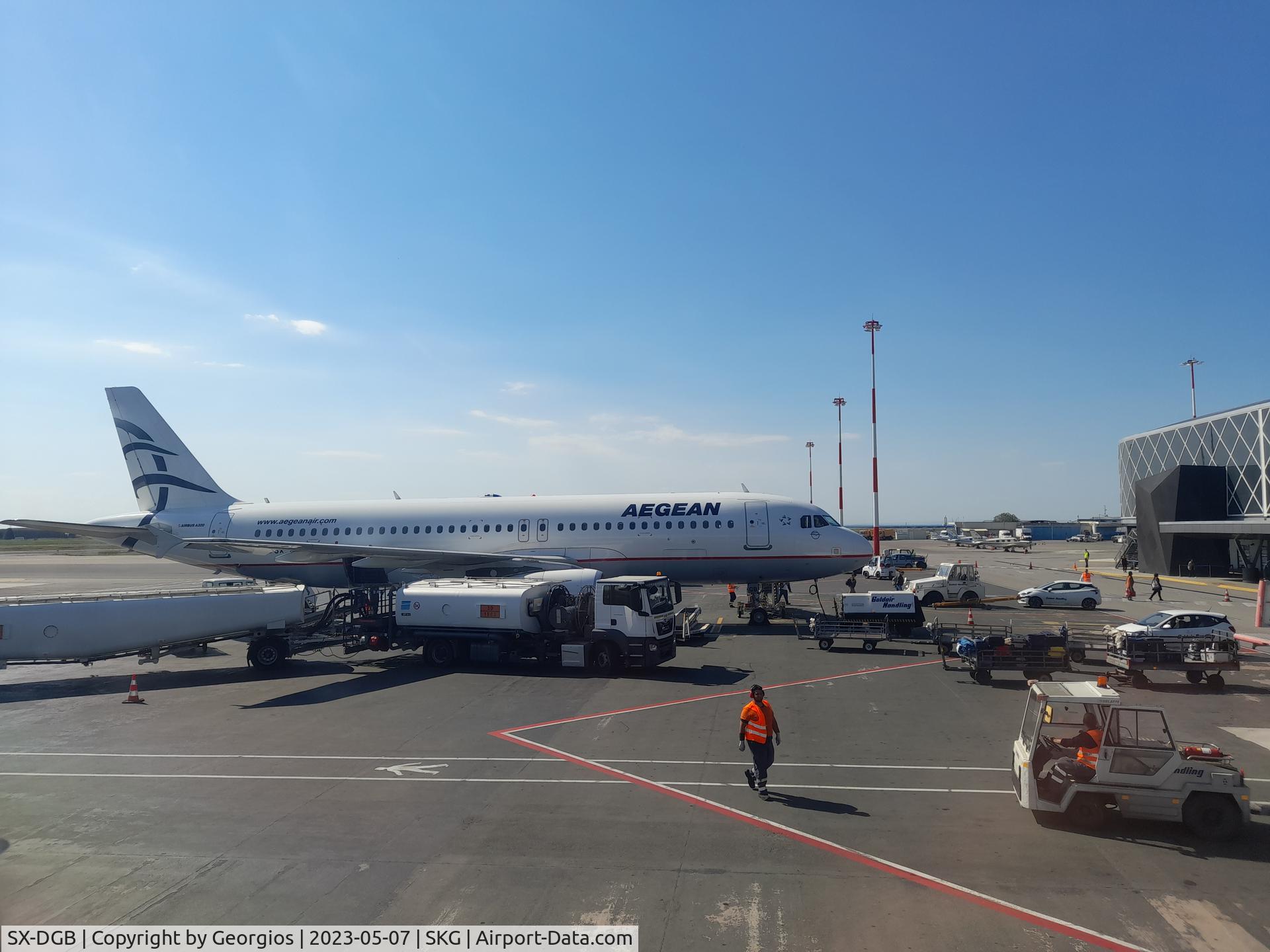SX-DGB, 2009 Airbus A320-232 C/N 4165, Thessaloniki Airport
Airbus A320-232