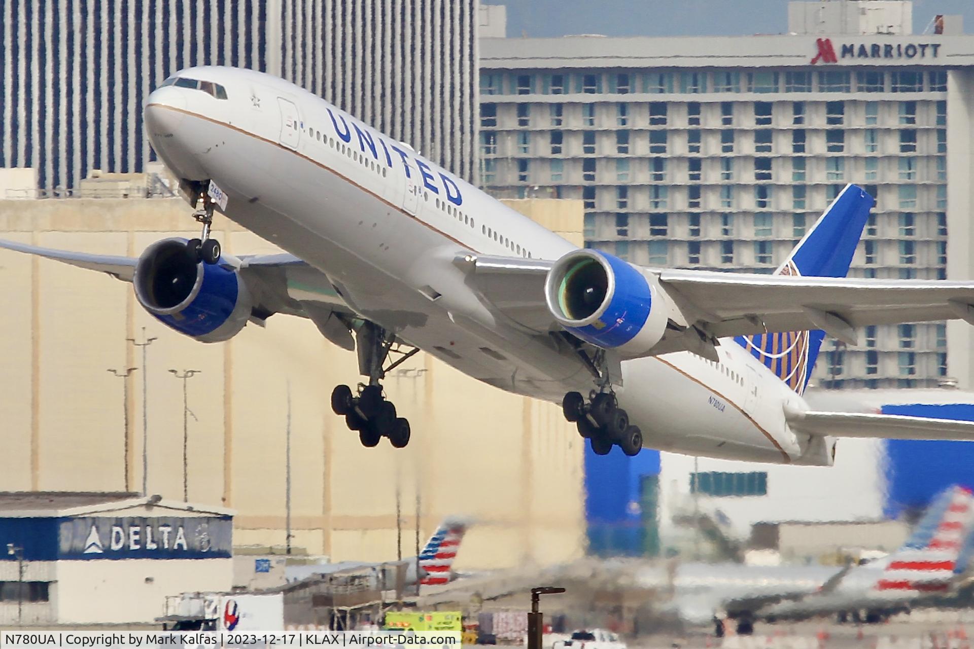 N780UA, 1996 Boeing 777-222 C/N 26944, B772 United Airlines Boeing 777-222 N780UA UAL1635 LAX-ORD