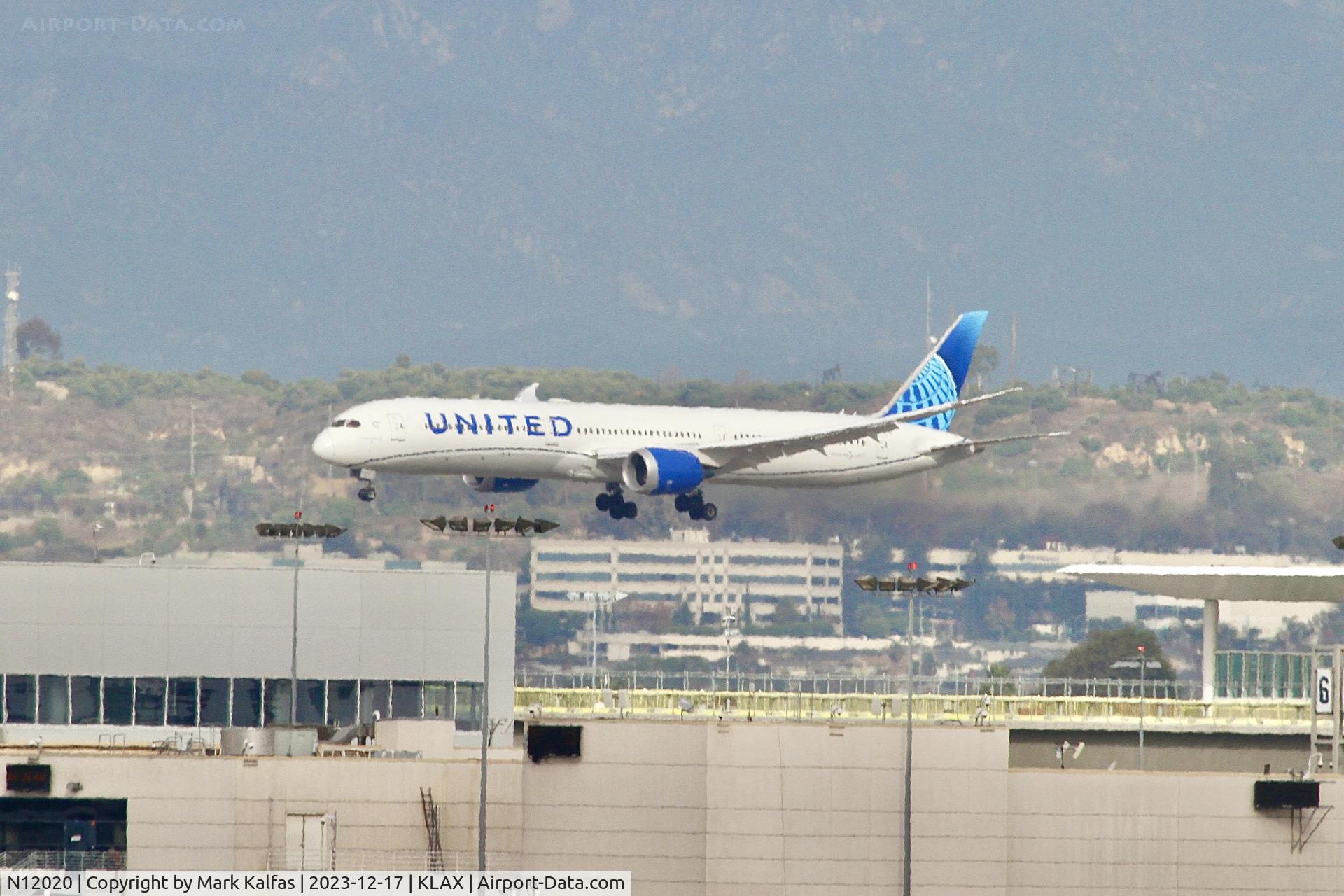 N12020, 2022 Boeing 787-10 Dreamliner Dreamliner C/N 66989, B78X United Airlines BOEING 787-10 Dreamliner N12020 UAL38 HND-LAX
