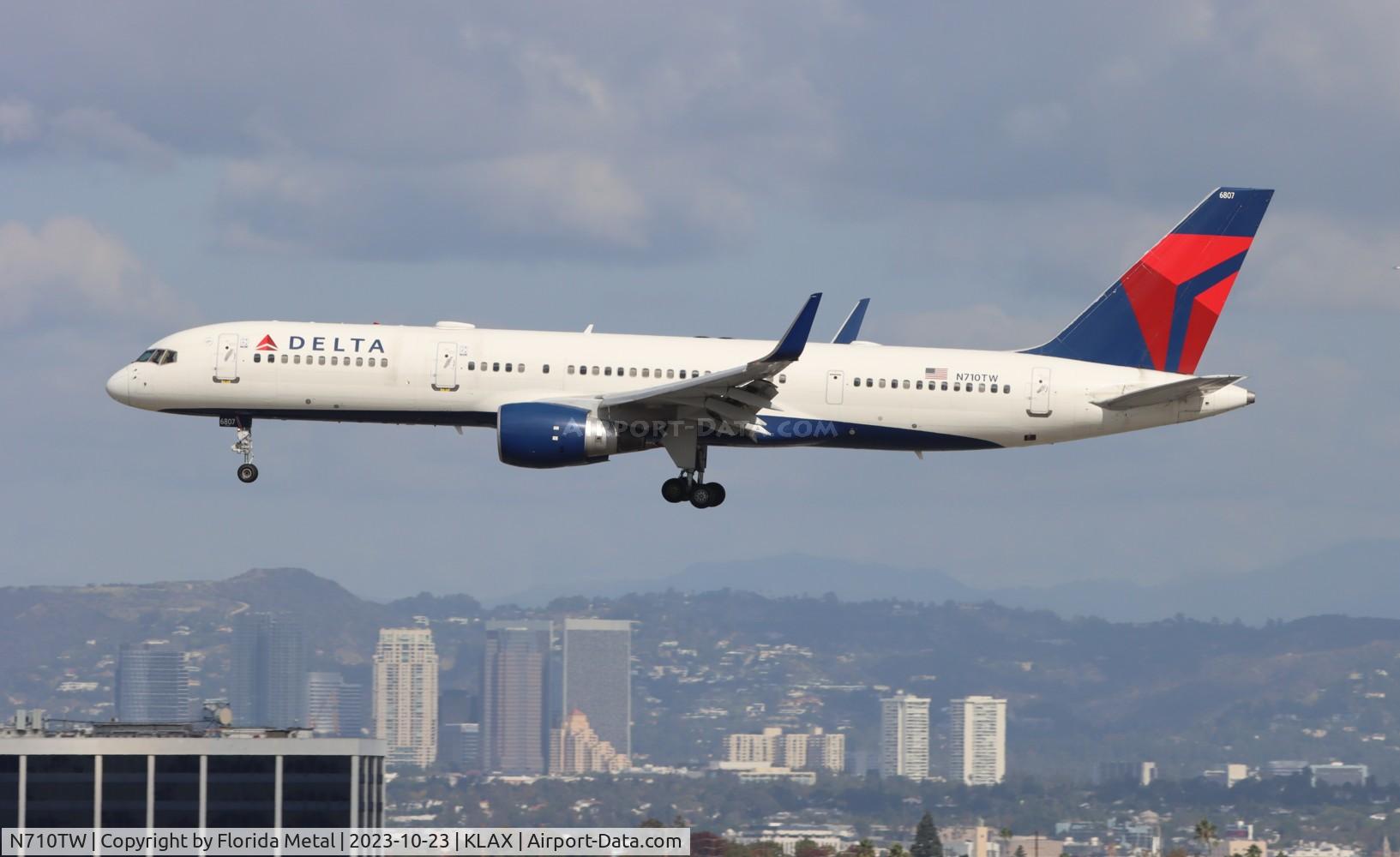 N710TW, 1997 Boeing 757-2Q8 C/N 28169, DAL 752 zx BOS-LAX
