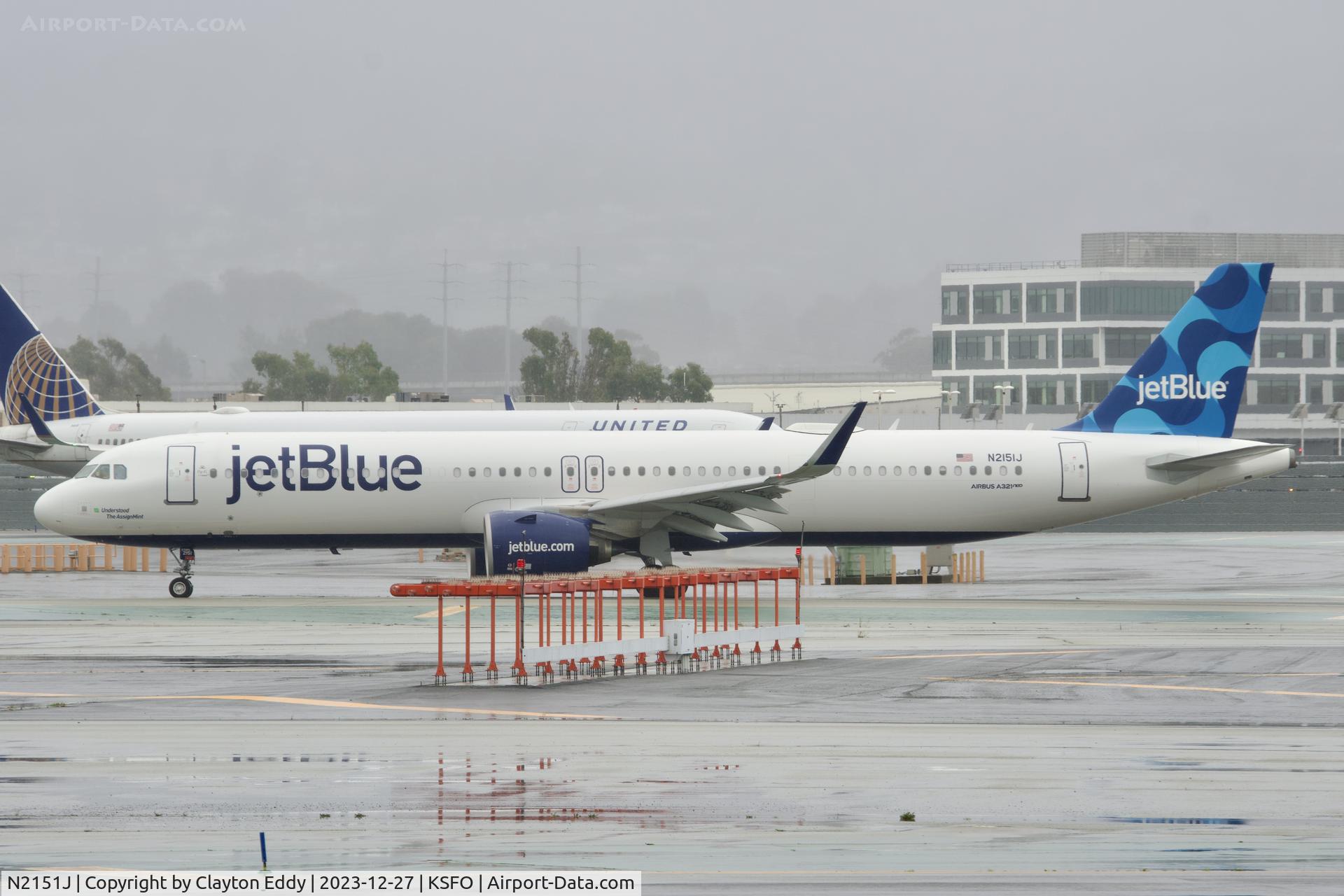 N2151J, 2023 Airbus 321-271NXLR (NEO) C/N 11336, Runway 10 SFO 2023.