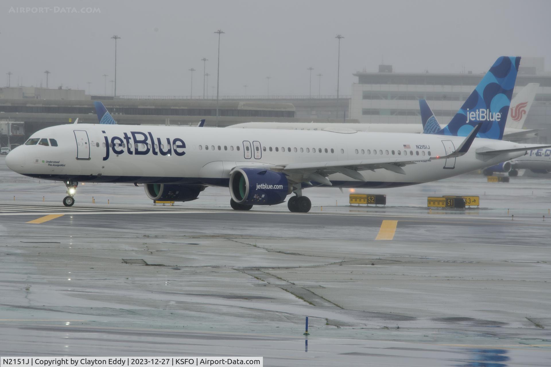 N2151J, 2023 Airbus 321-271NXLR (NEO) C/N 11336, Runway 10 SFO 2023.