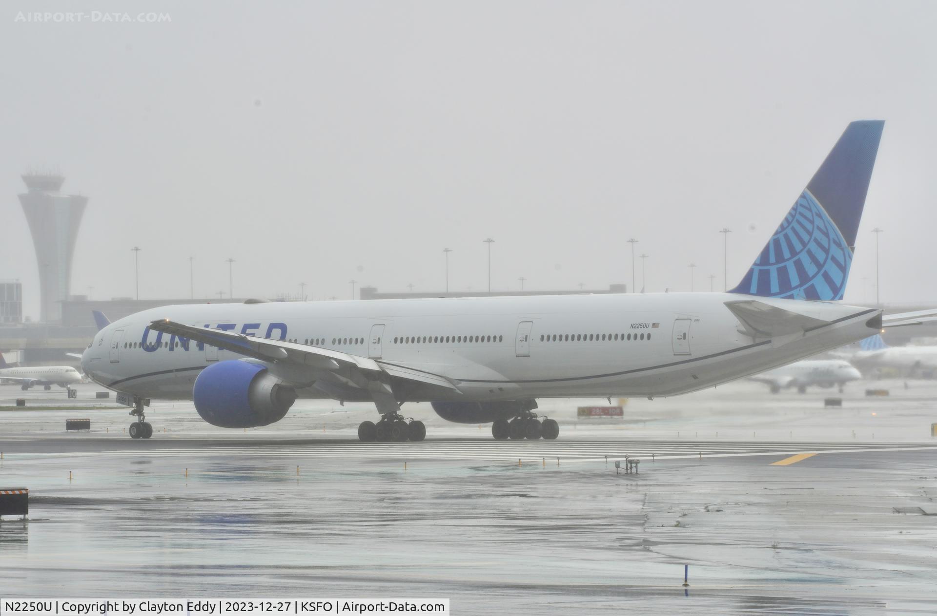 N2250U, 2019 Boeing 777-300/ER C/N 66590, Runway 10 SFO 2023.