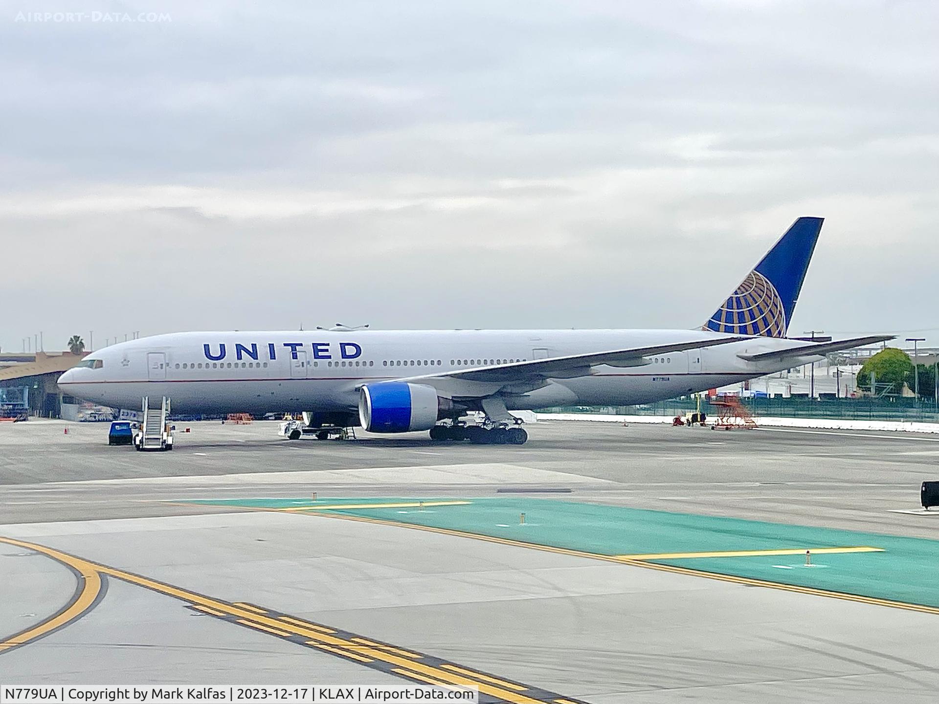 N779UA, 1996 Boeing 777-222 C/N 26941, B772 United Airlines Boeing 777-222 on the maintanence ramp at LAX