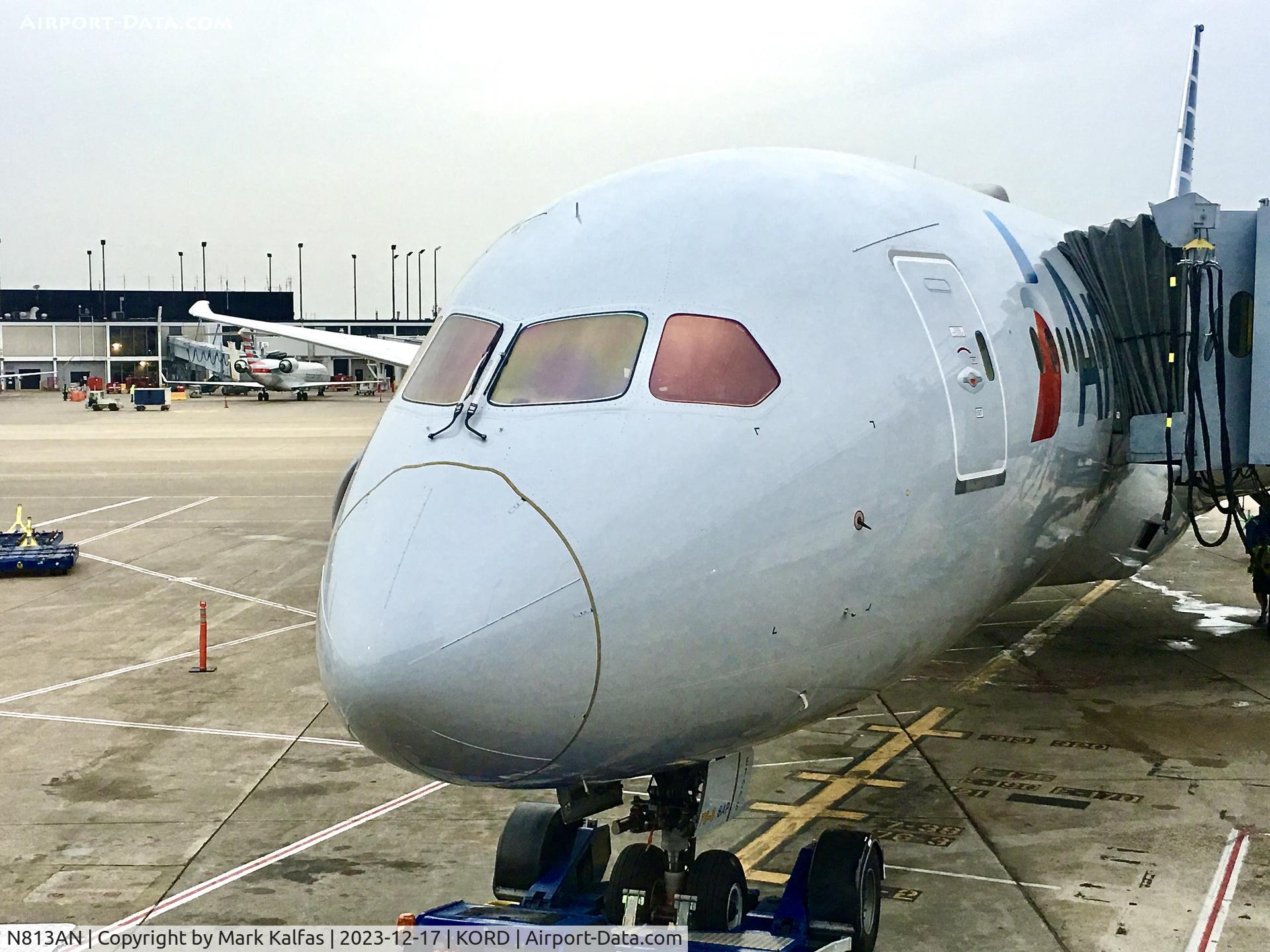N813AN, 2016 Boeing 787-8 Dreamliner Dreamliner C/N 40631, B788 American Airlines Boeing787-8 N813AN at gate K13 KORD