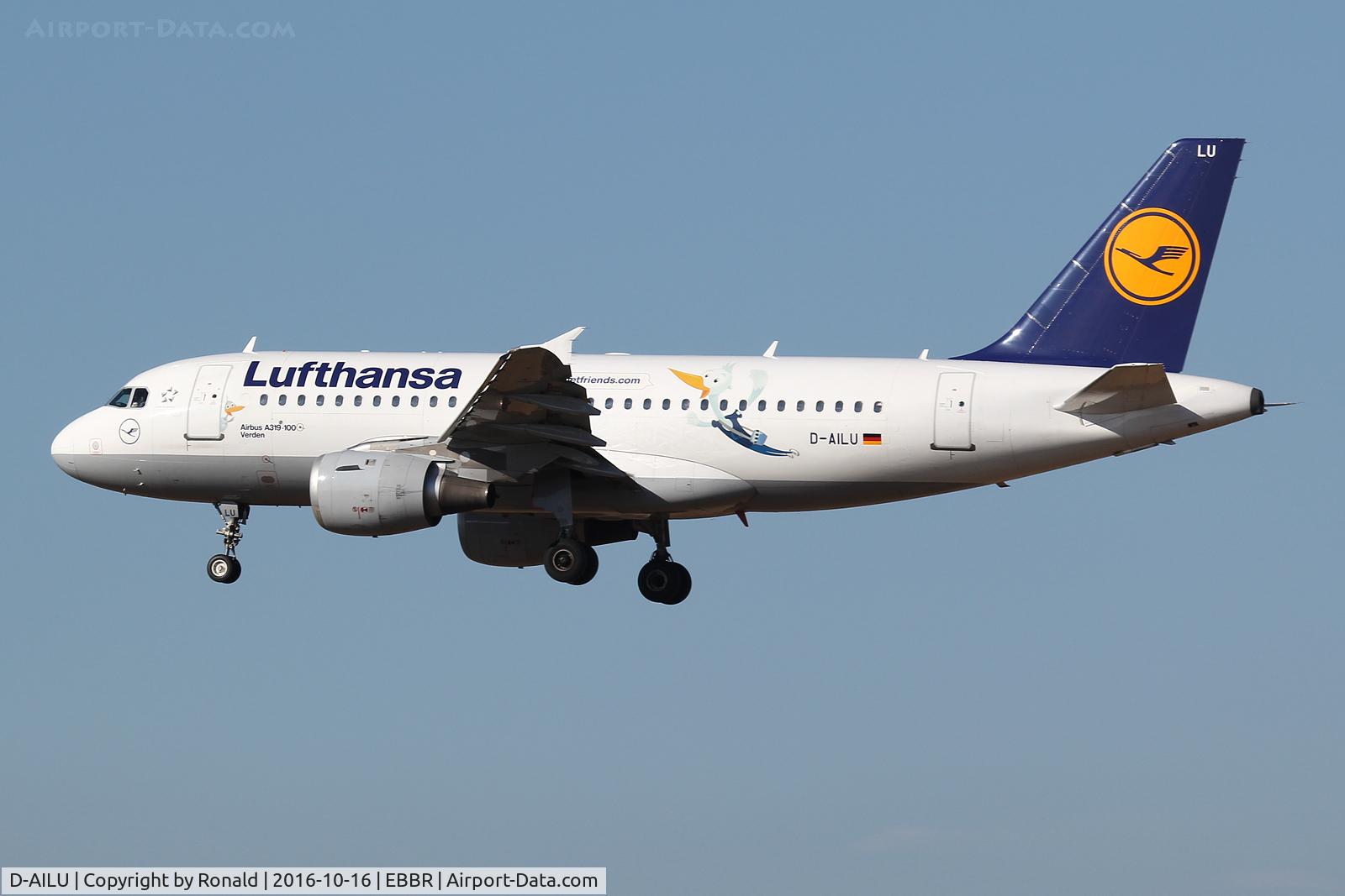 D-AILU, 1997 Airbus A319-114 C/N 744, at bru