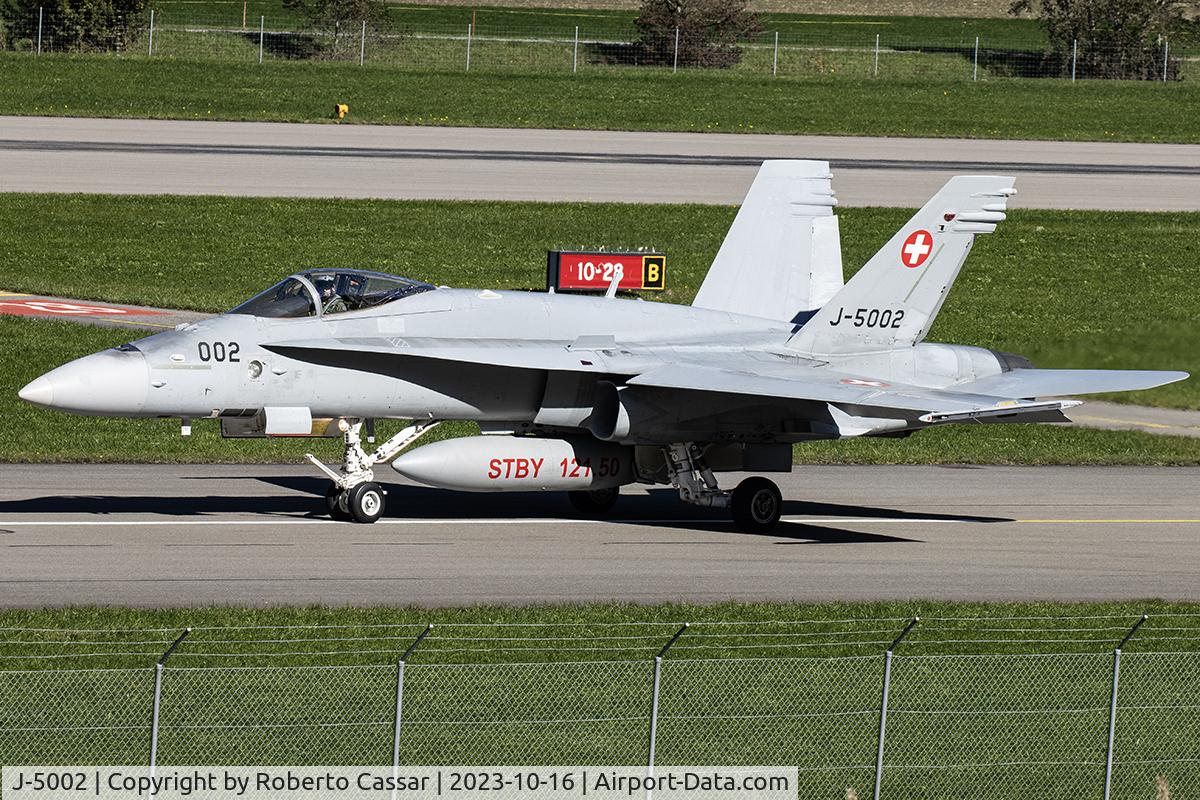 J-5002, McDonnell Douglas F/A-18C Hornet C/N 1315/SFC002, AXALP Airshow 2023