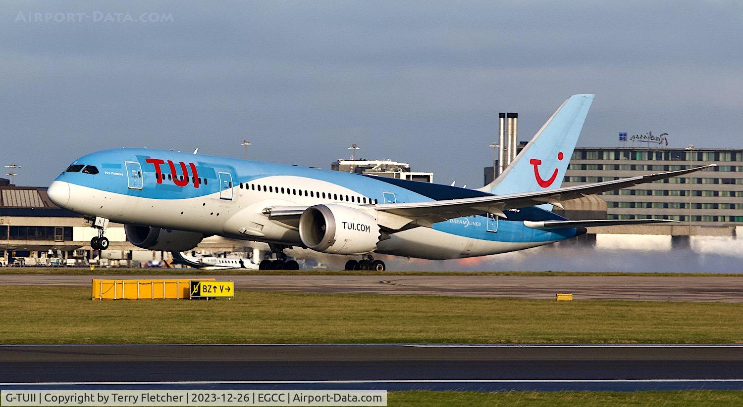 G-TUII, 2015 Boeing 787-8 Dreamliner C/N 37230, At Manchester