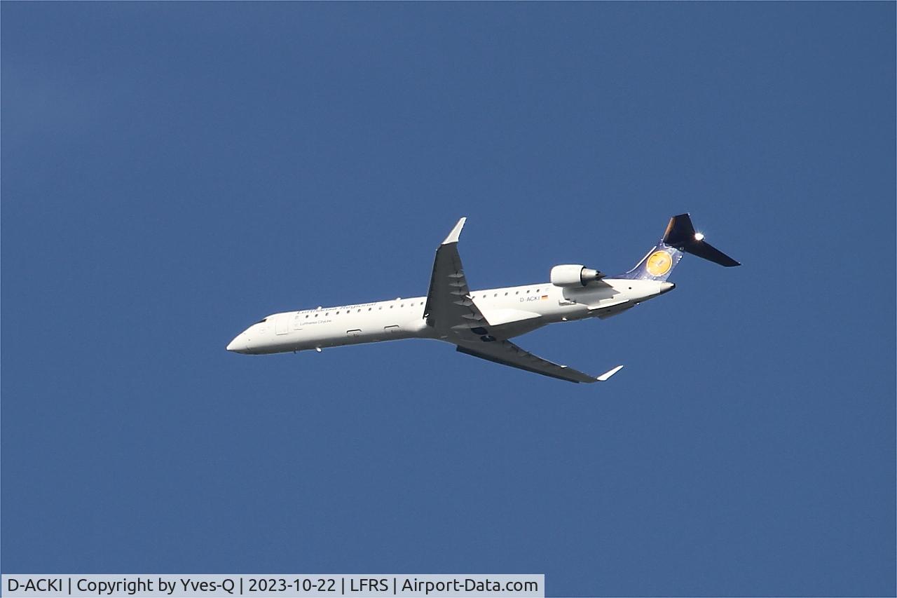 D-ACKI, 2006 Bombardier CRJ-900LR (CL-600-2D24) C/N 15088, CRJ-900LR, long approach rwy 21, Nantes-Atlantique airport (LFRS-NTE)