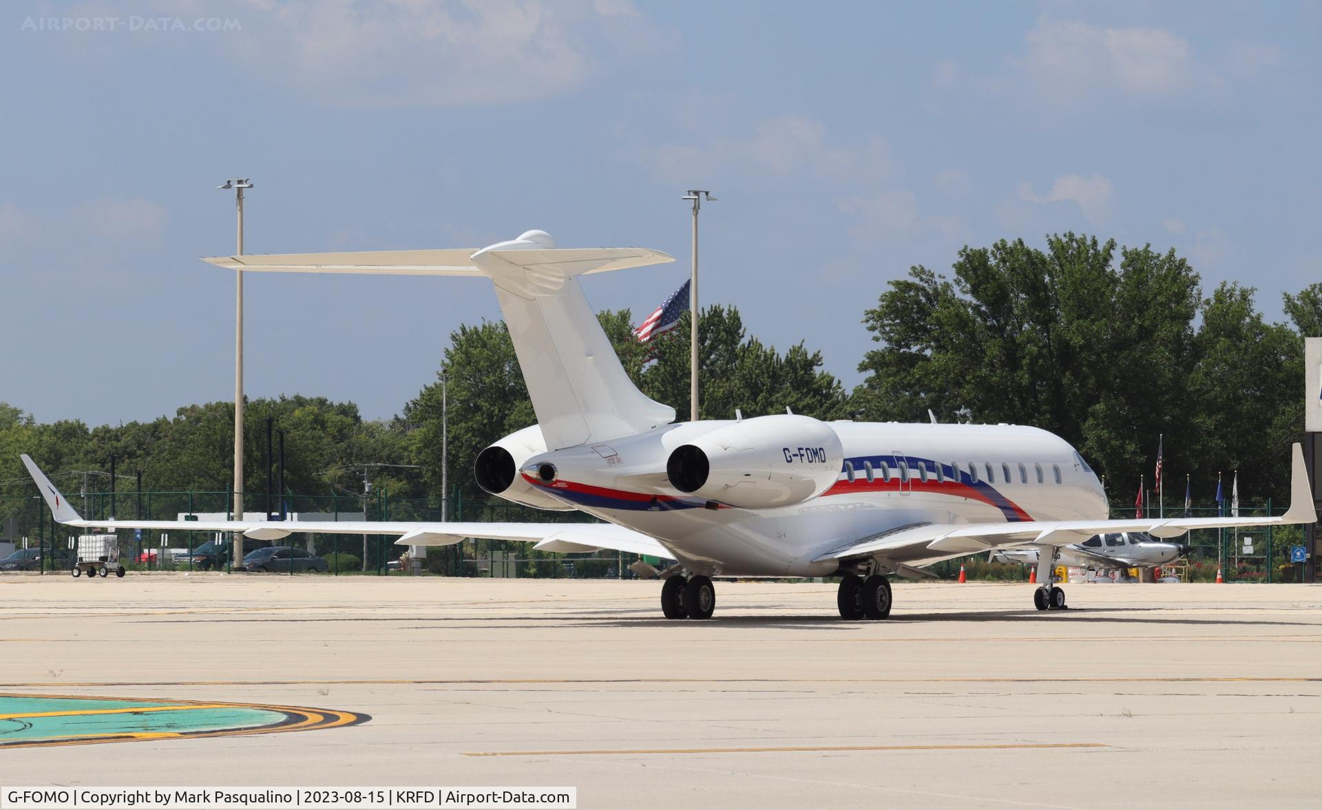 G-FOMO, 2017 Bombardier BD-700-1A10 Global 6000 C/N 9797, Bombardier Global 6000