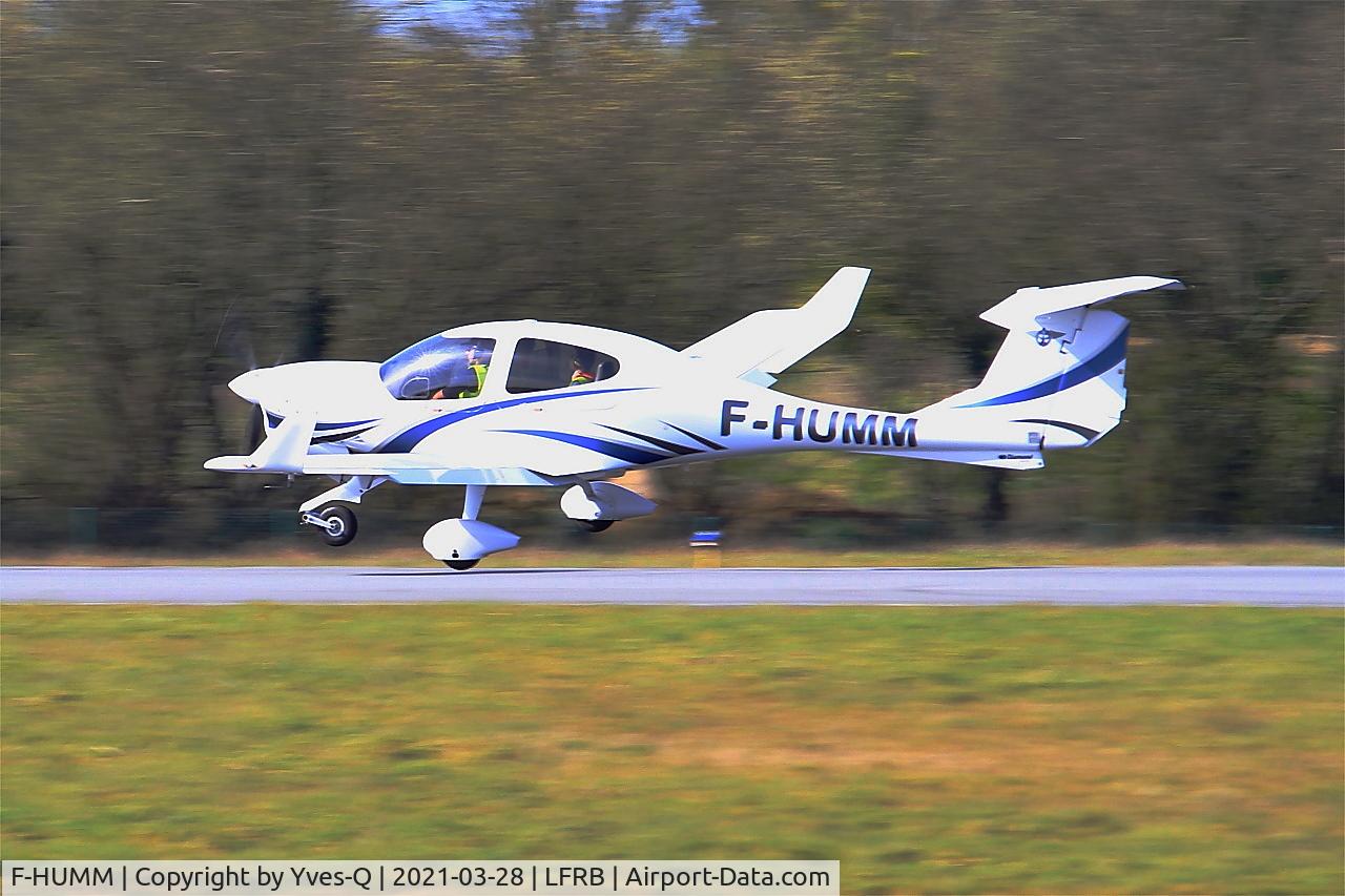 F-HUMM, Diamond DA-40 Diamond Star C/N D4.357, Diamond DA-40 Diamond Star, Landing rwy 25L, Brest-Bretagne airport (LFRB-BES)