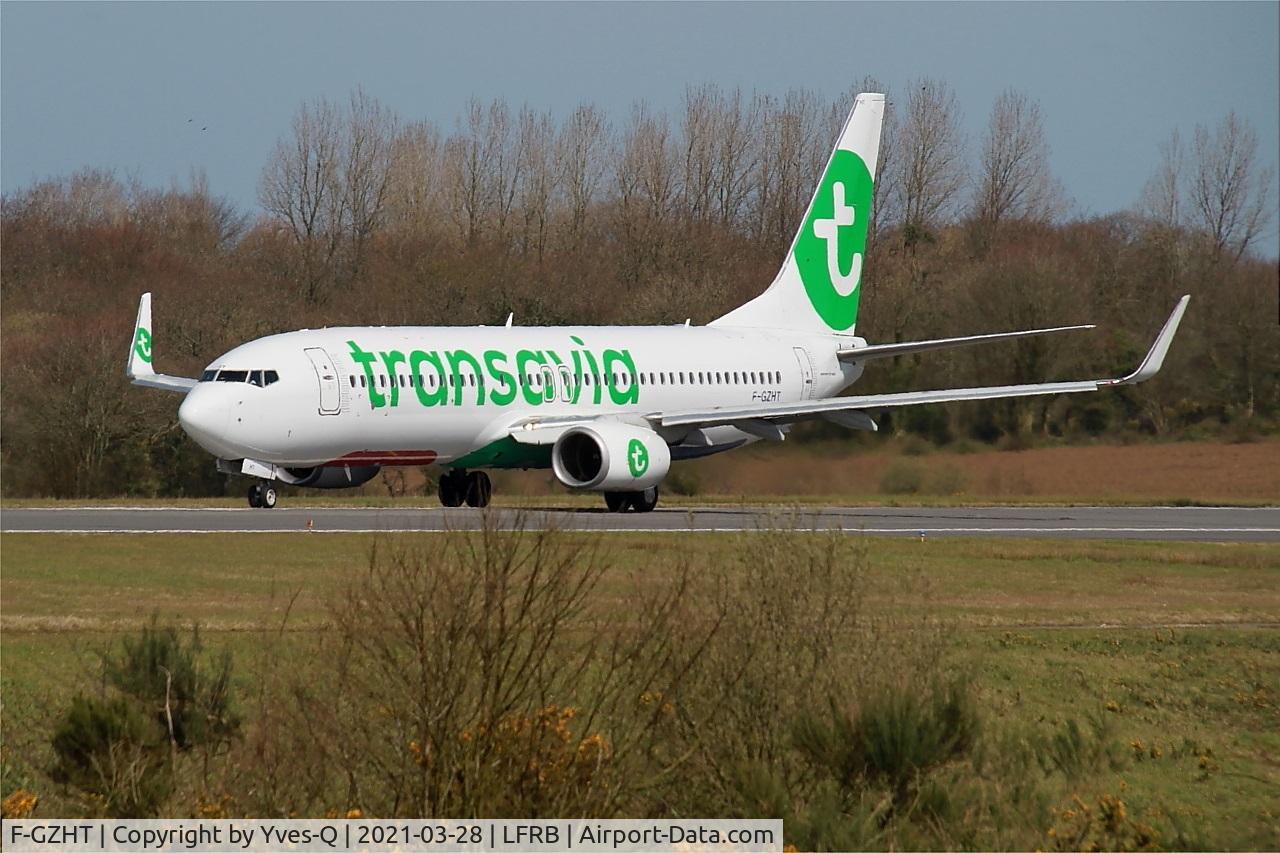 F-GZHT, 2015 Boeing 737-85R C/N 41332/5392, Boeing 737-85R, Taxiing rwy 07R, Brest-Bretagne airport (LFRB-BES)