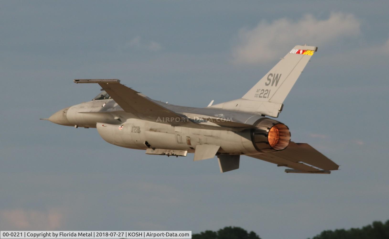 00-0221, Lockheed Martin F-16CM Fighting Falcon C/N CC-183, OSH 2018 zx