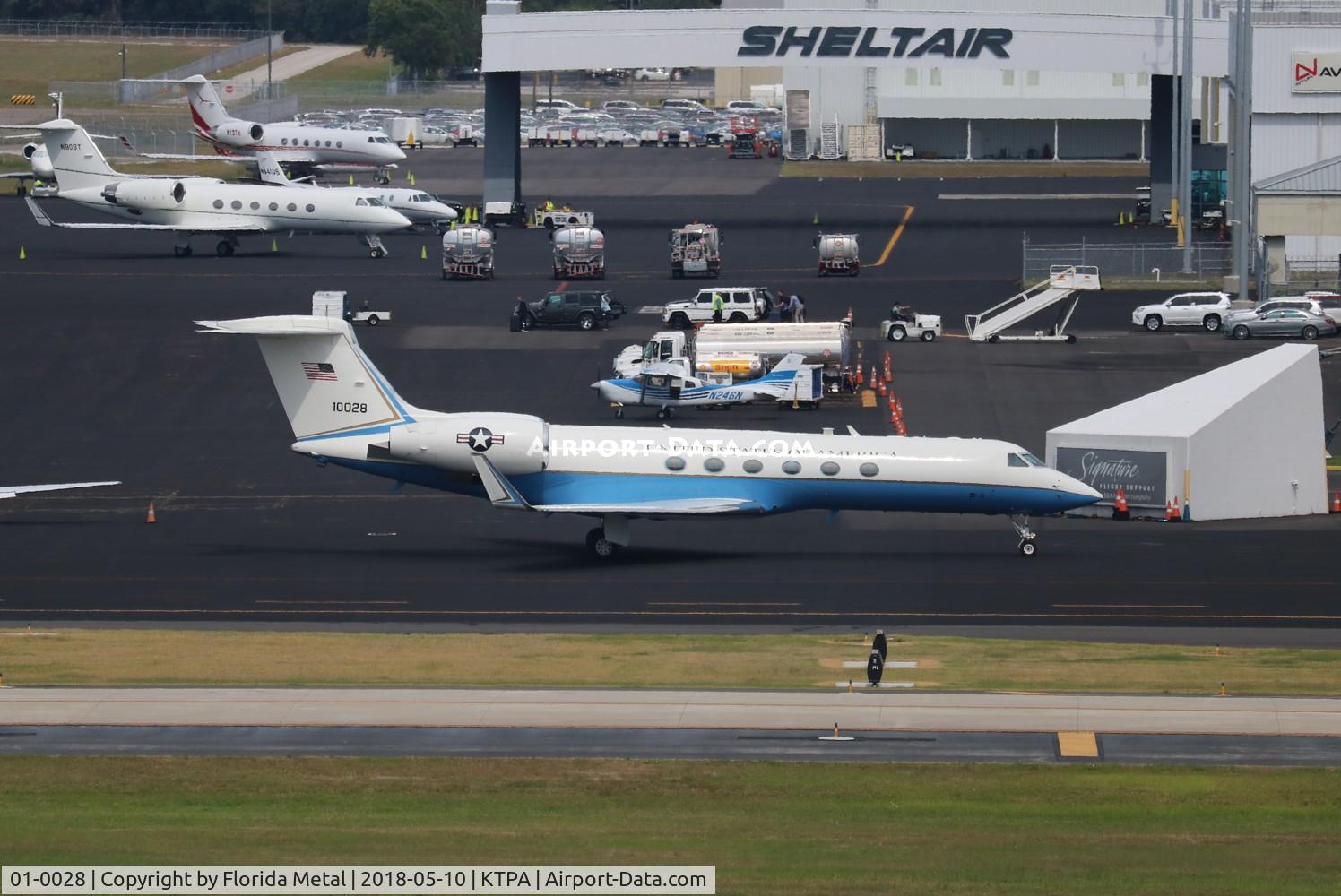 01-0028, 2001 Gulfstream Aerospace VC-37A (Gulfstream V) C/N 620, VC-37A zx