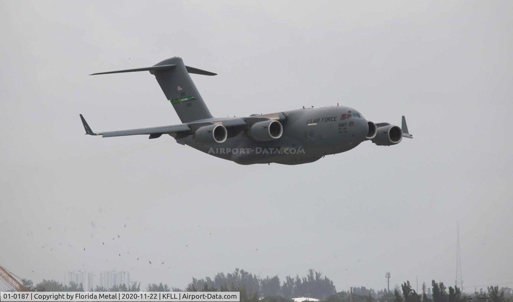 01-0187, 2001 Boeing C-17A Globemaster III C/N P-87, FLL 2020 zx