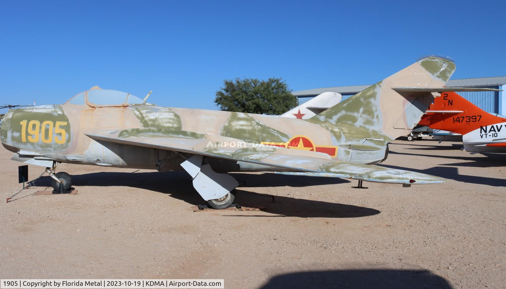 1905, Mikoyan-Gurevich MiG-17F C/N 101905, MIg-17 zx