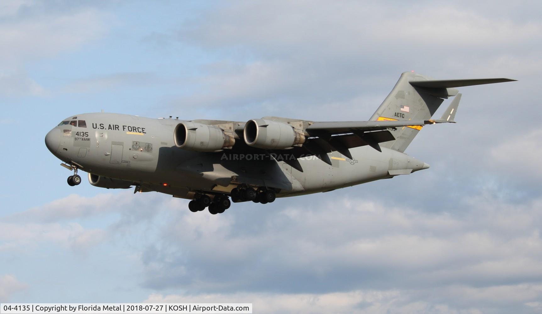 04-4135, 2005 Boeing C-17A Globemaster III C/N P-135, USAF C-17 zx
