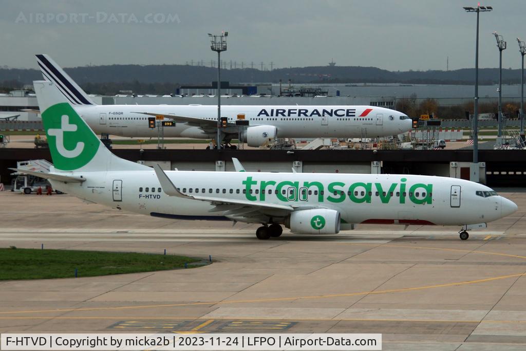 F-HTVD, 2017 Boeing 737-8K2 C/N 62154, Taxiing