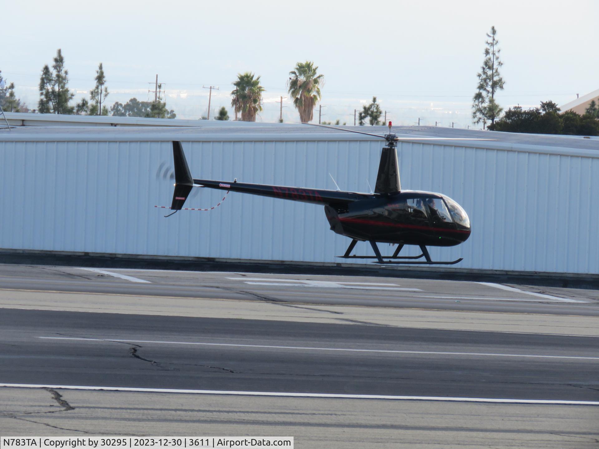 N783TA, 2014 Robinson R44 II C/N 13632, Lifting off