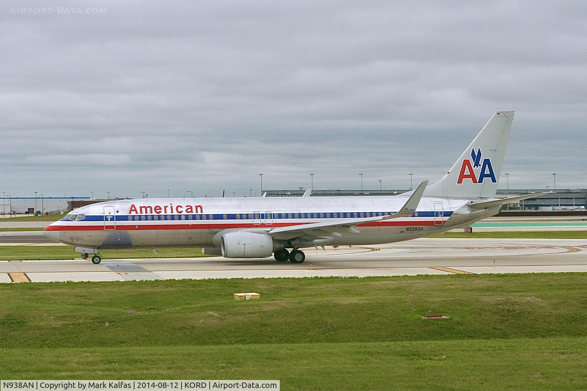 N938AN, 2000 Boeing 737-823 C/N 29533, B738 American Airlines Boeing 737-823 N938AN at KORD