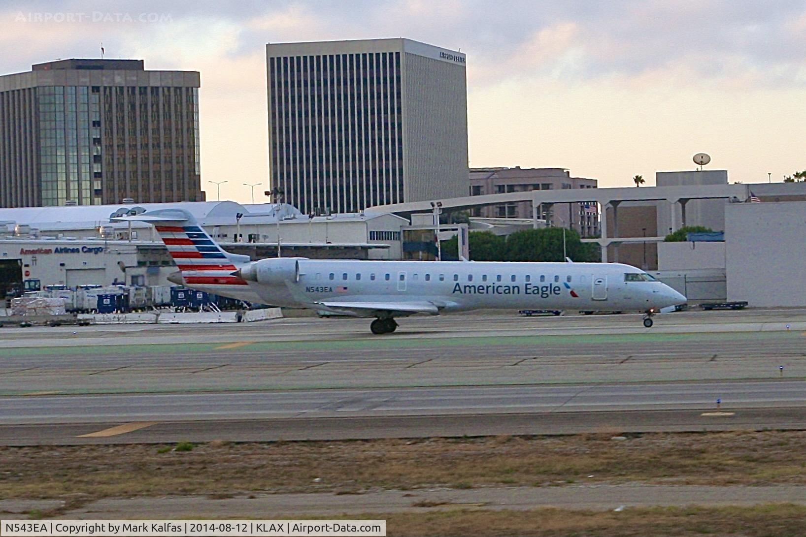 N543EA, 2011 Bombardier CRJ-700 (CL-600-2C10) Regional Jet C/N 10323, CRJ7 American Eagle  Bombardier CRJ-700 N543EA at LAX