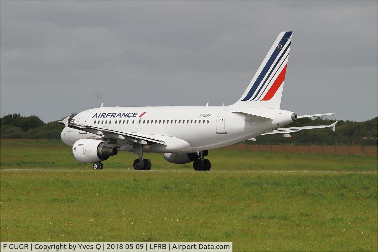 F-GUGR, 2007 Airbus A318-111 C/N 3009, Airbus A318-111, Take off run rwy 25L, Brest-Bretagne airport (LFRB-BES)