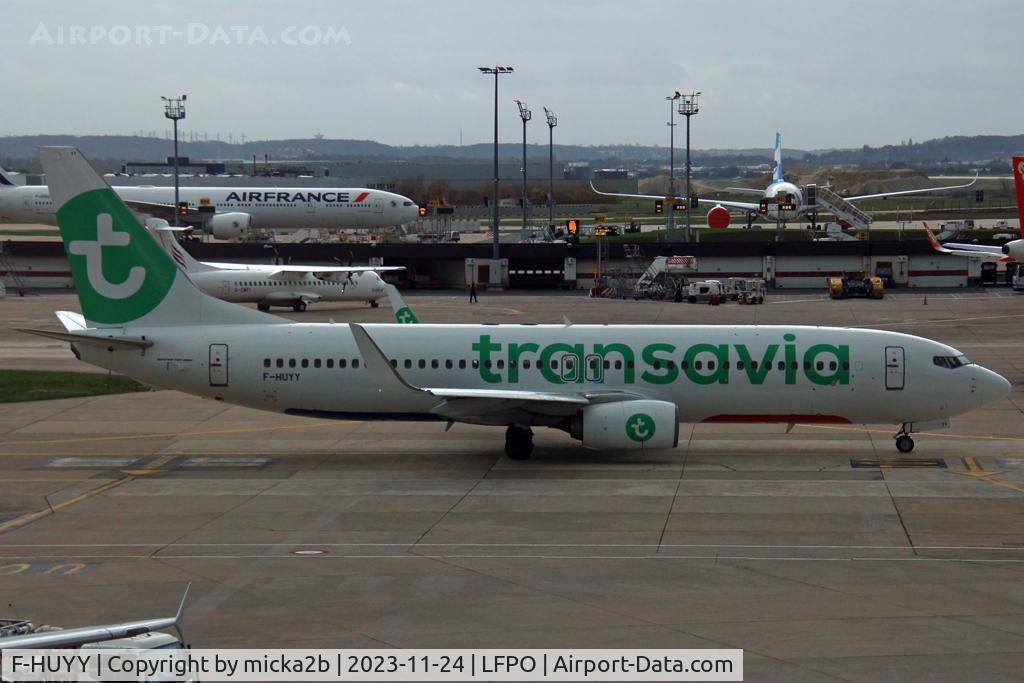 F-HUYY, 2014 Boeing 737-8GP C/N 39828, Taxiing