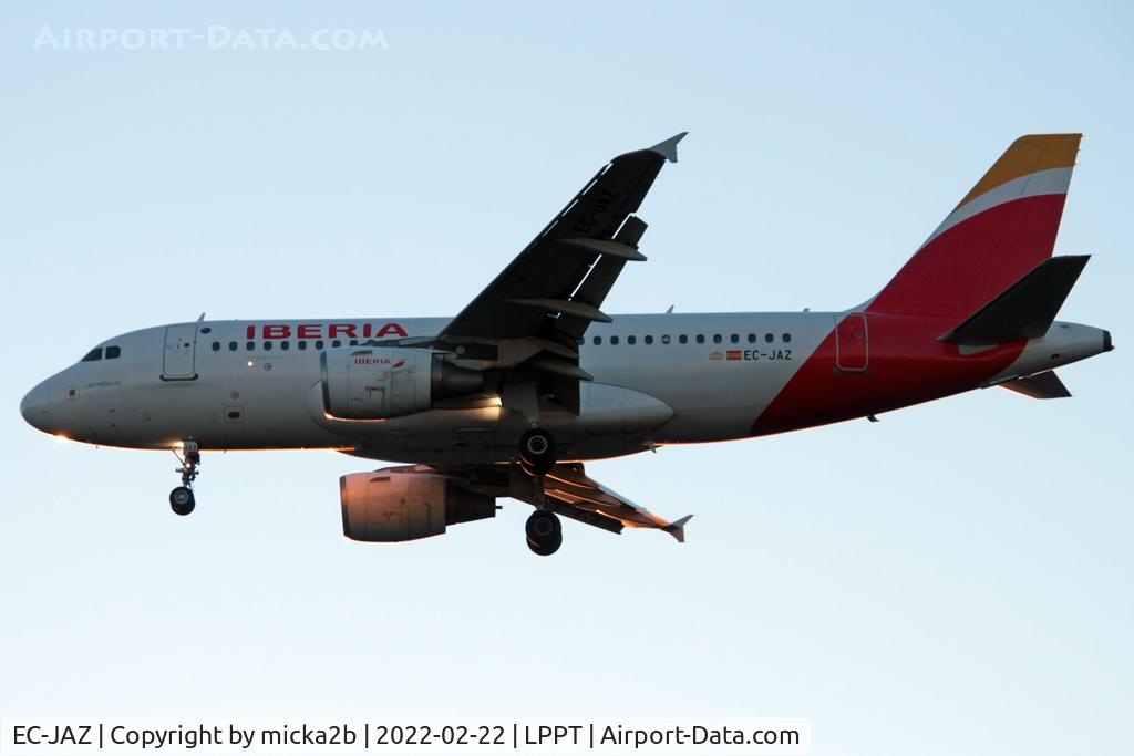 EC-JAZ, 2004 Airbus A319-111 C/N 2264, Landing