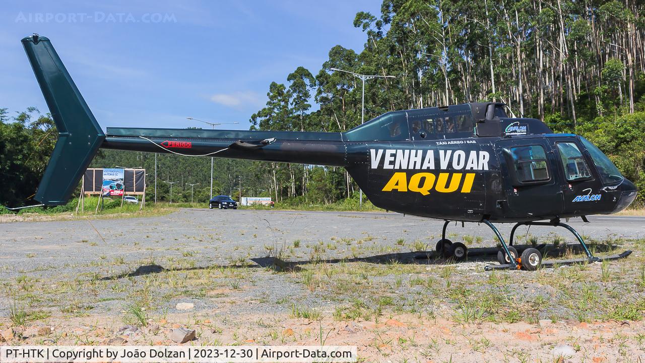 PT-HTK, 1981 Bell 206B C/N 3366, Actually at the parking lot of where they do the Panoramic flights. Former N2049E.