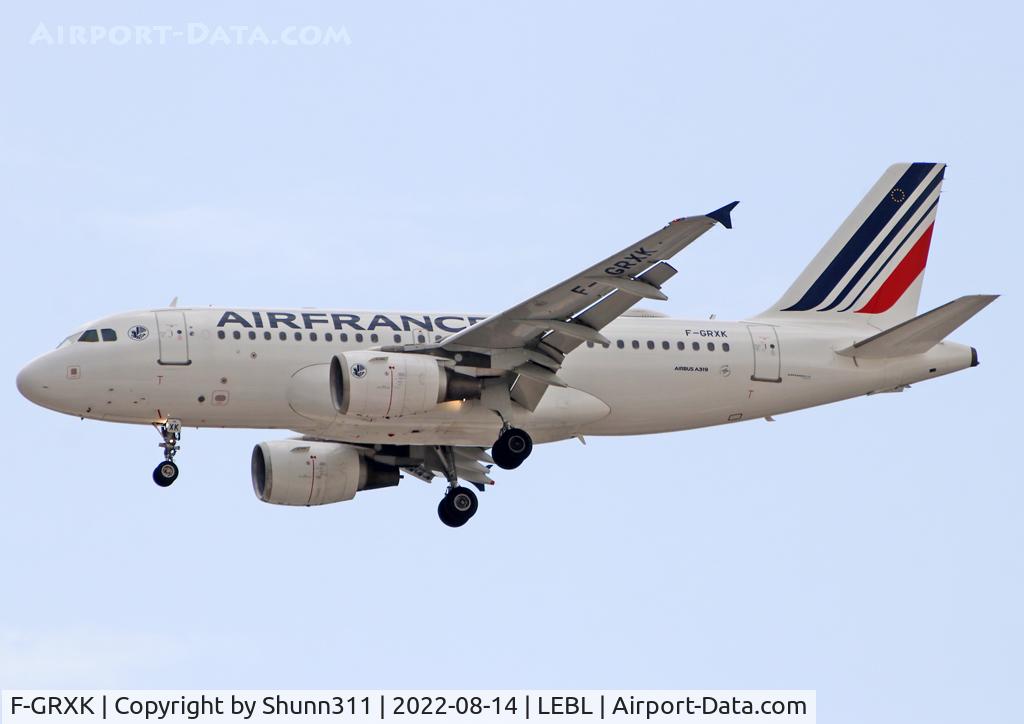 F-GRXK, 2006 Airbus A319-115LR C/N 2716, Landing rwy 24R in modified new c/s