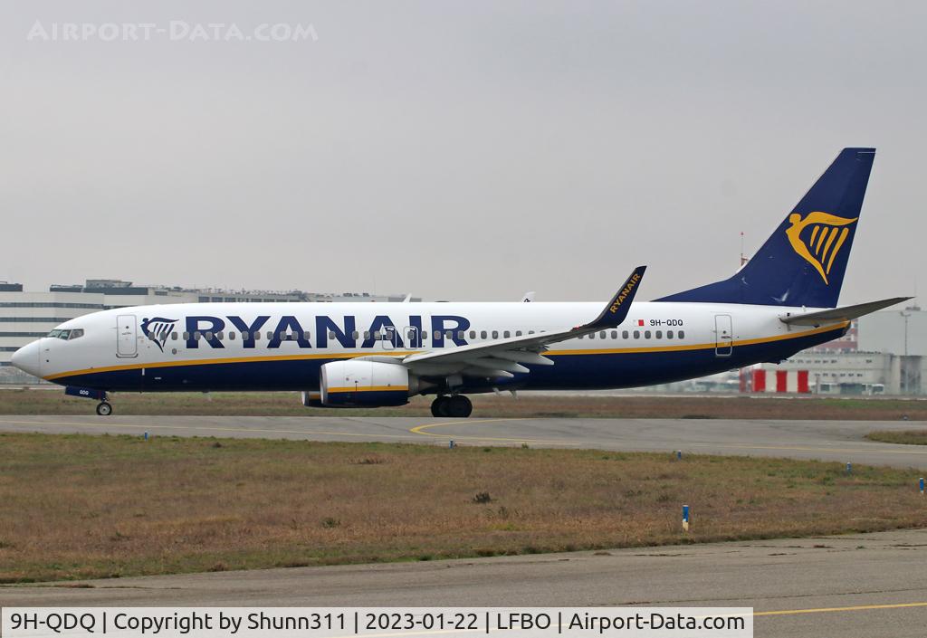 9H-QDQ, 2016 Boeing 737-8AS C/N 44766, Taxiing holding point rwy 32R for departure...