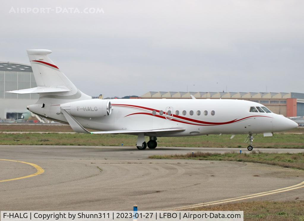 F-HALG, Dassault Falcon 2000EX C/N 290, Taxiing to the General Aviation area...