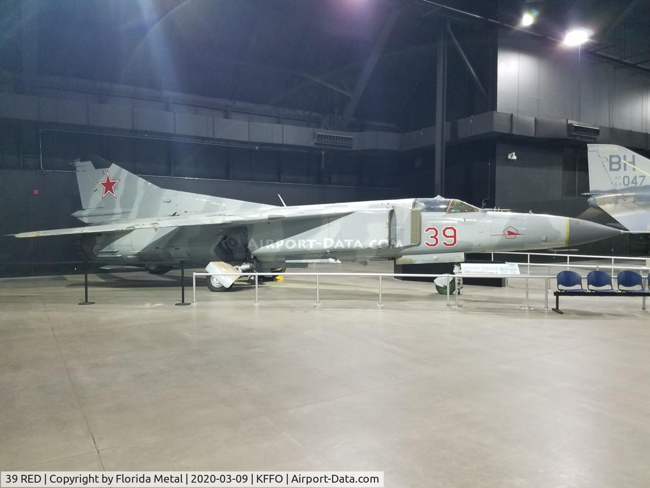 39 RED, Mikoyan-Gurevich MiG-23MS Flogger E C/N 0390323079, Mig-23 zx