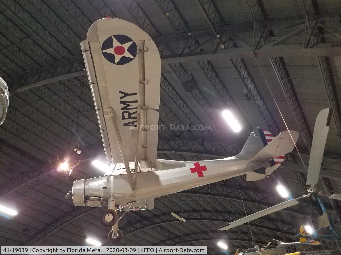 41-19039, Stinson L-1F C/N 11-2203, L-1 zx