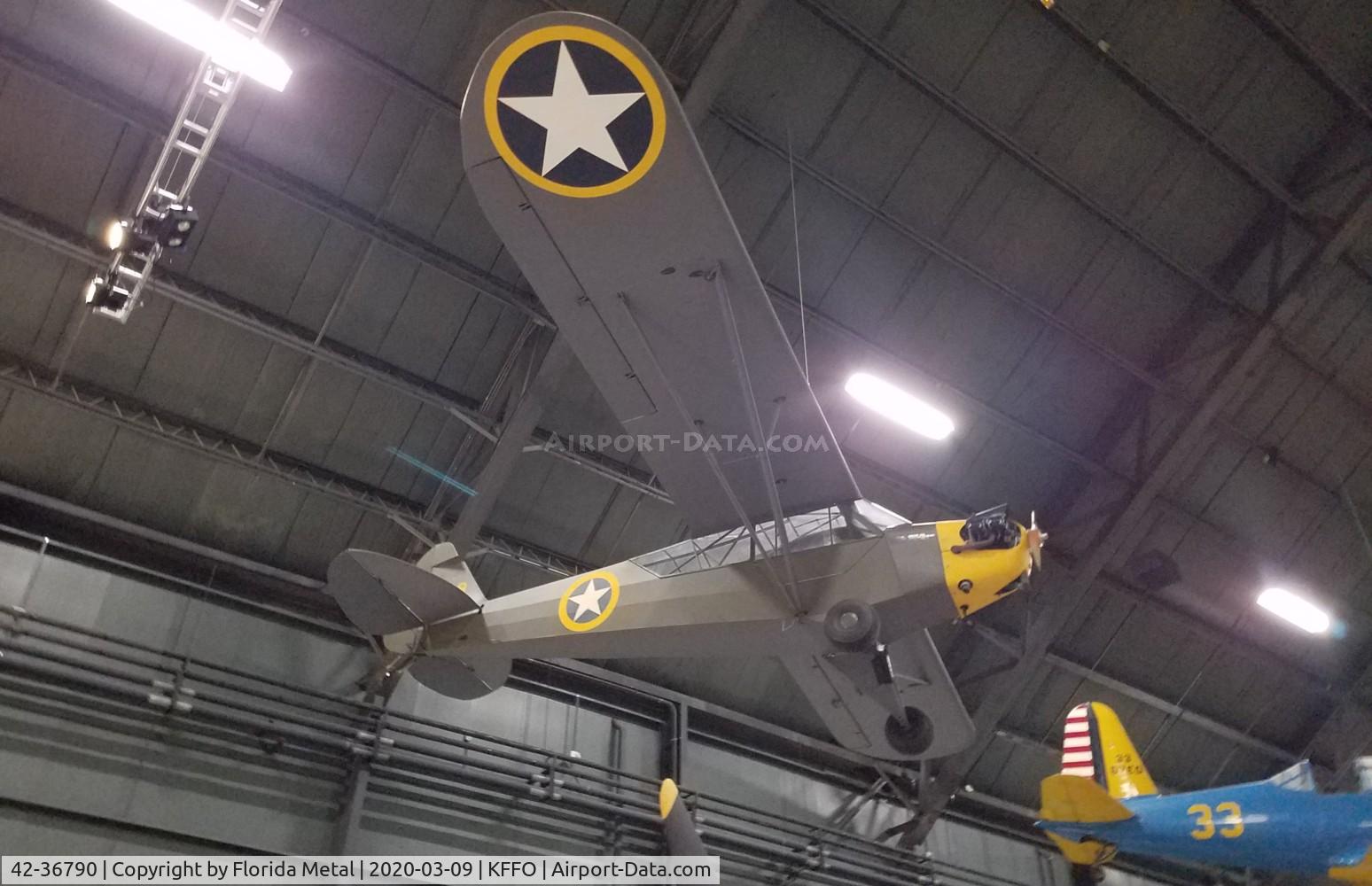 42-36790, Piper L-4A Grasshopper (O-59A / J3C-65) C/N 8914, L-4A zx